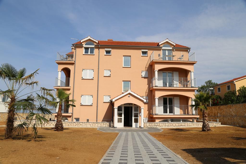 mk | Apartments Nin Vrsi Buitenkant foto